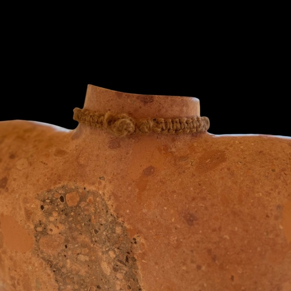 Raw Arrow Head Pendant Necklace - Picture 3 of 3